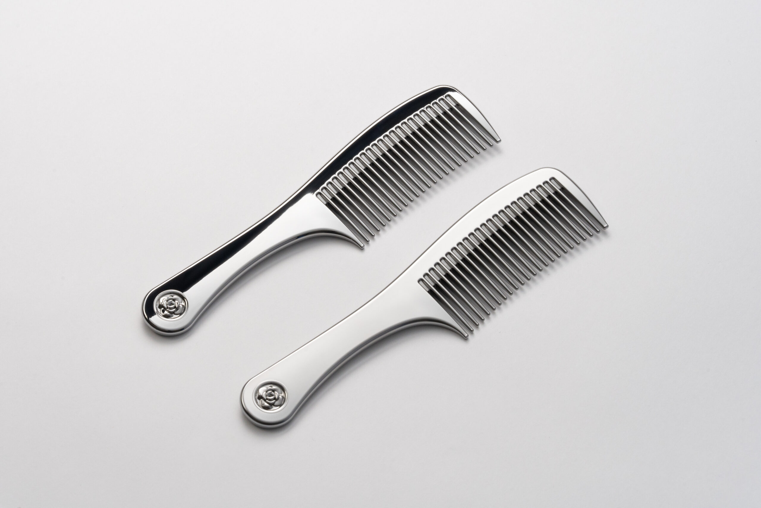 【天使と薔薇】 ロココのミラー/ブラシ/コーム【シルバープレート】 手鏡 天使と薔薇】 ロココのミラー/ブラシ/コーム【シルバープレート】 手鏡